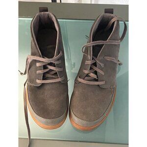 The North Face Mens Suede Lace-Up Chukka Boots size 8 Grey  Casual Style Durable
